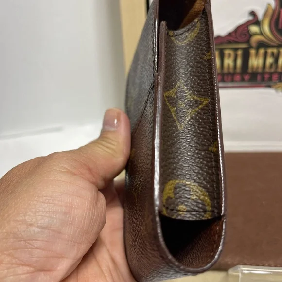 Louis Vuitton Monogram Brown Case